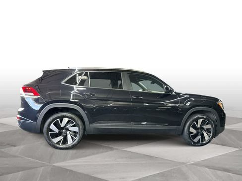 Certified 2024 Volkswagen Atlas Cross Sport SE FWD image 9