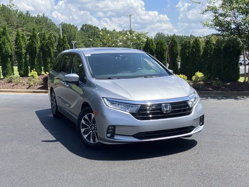 Certified 2023 Honda Odyssey EX-L image 2