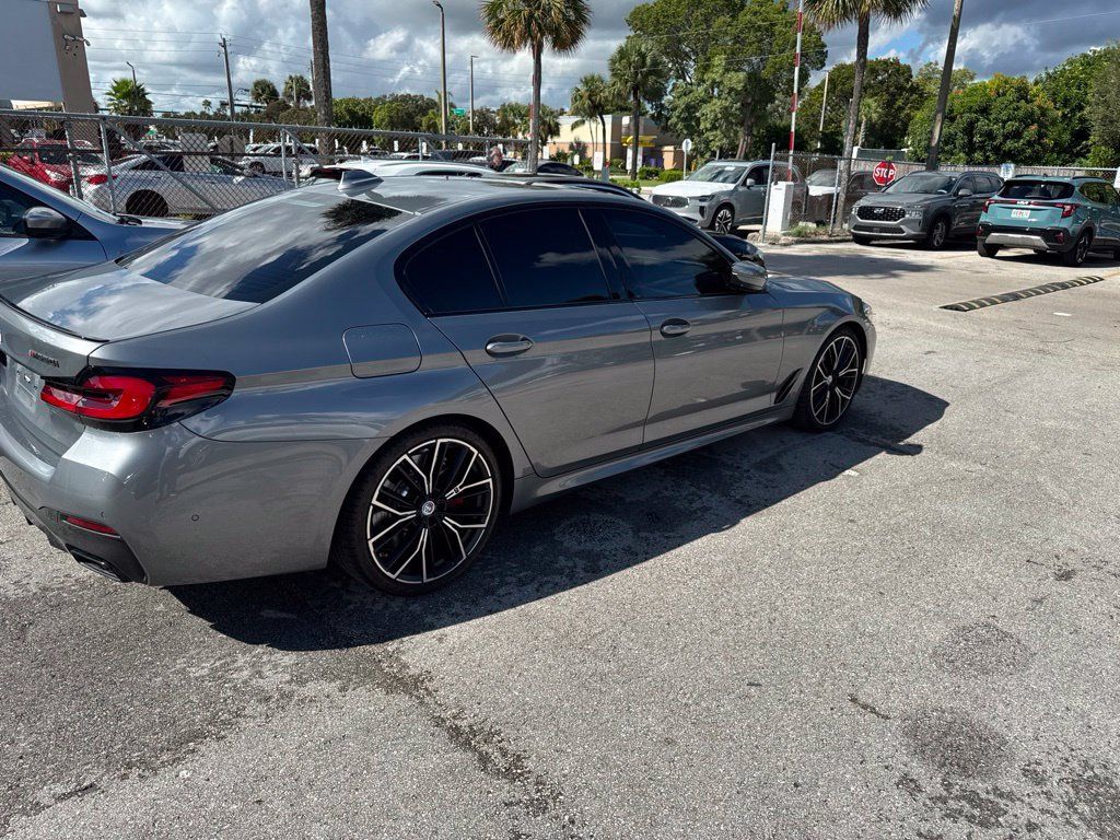 Used 2023 BMW M550i xDrive w/ Executive Package AWD/4WD image 18