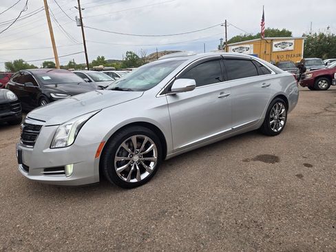 Used 2016 Cadillac XTS Luxury w/ Driver Awareness Package AWD/4WD image 4