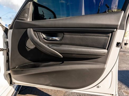 Used 2018 BMW M3 image 47