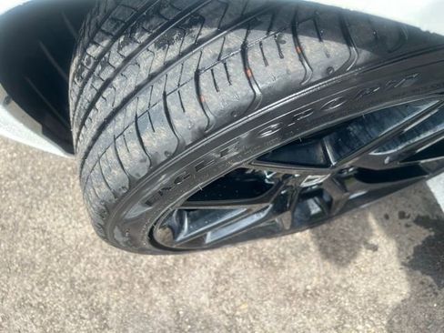 Used 2024 Honda Civic Sport image 4