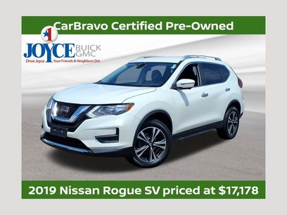 Used 2019 Nissan Rogue SV w/ Premium Package