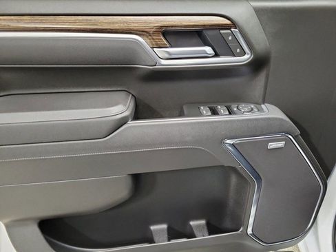 Used 2025 GMC Sierra 1500 Elevation w/ Elevation Premium Package image 16