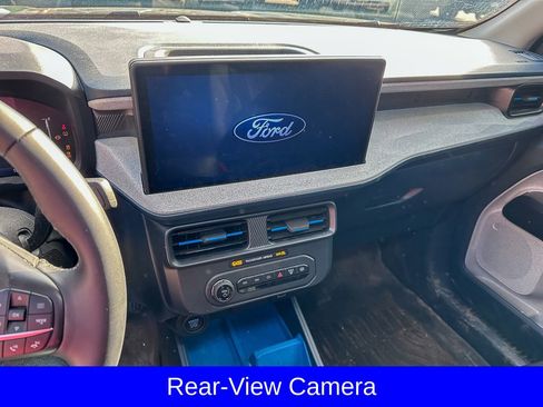 Certified 2025 Ford Maverick XLT w/ XLT Luxury Package image 9