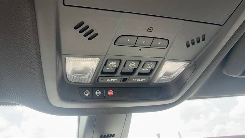 Used 2022 Buick Enclave Essence w/ Experience Buick Package AWD/4WD image 26
