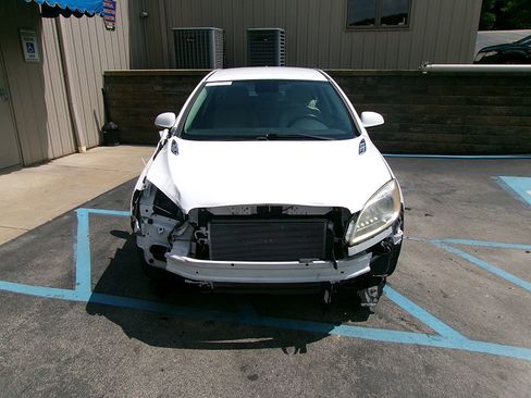 Used 2014 Buick Verano image 2