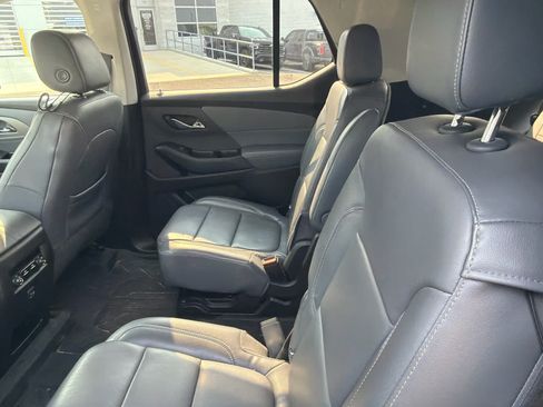 Certified 2019 Chevrolet Traverse LT w/ LPO, Floor Liner Package AWD/4WD image 7