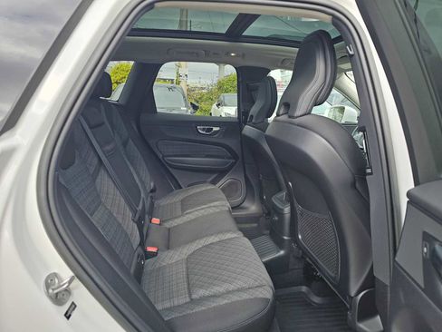 Certified 2023 Volvo XC60 T8 Core image 13