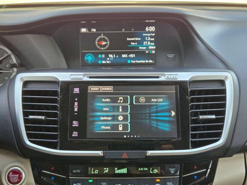 Used 2017 Honda Accord EX-L image 17