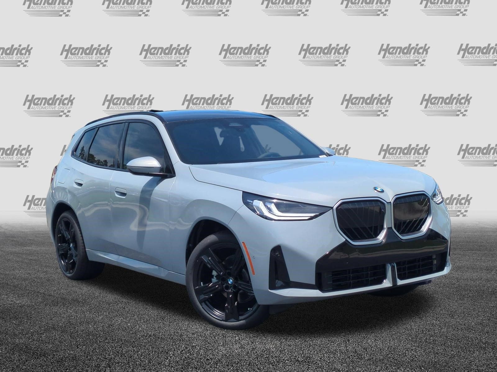 Used 2026 BMW X3 xDrive30i w/ Premium Package AWD/4WD image 2
