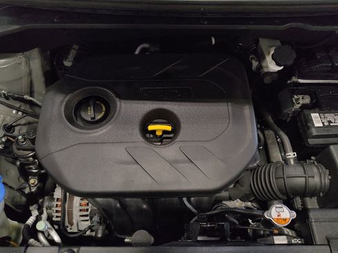 Used 2016 Kia Soul + FWD image 30
