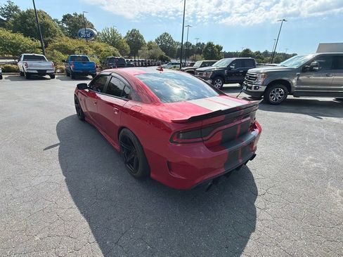 Used 2017 Dodge Charger SRT Hellcat w/ Harman/Kardon Audio Group RWD image 18