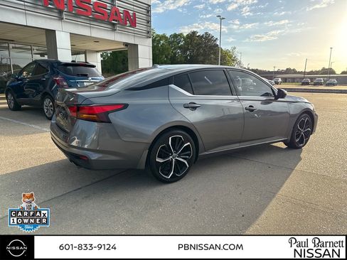 Used 2024 Nissan Altima 2.5 SR image 4