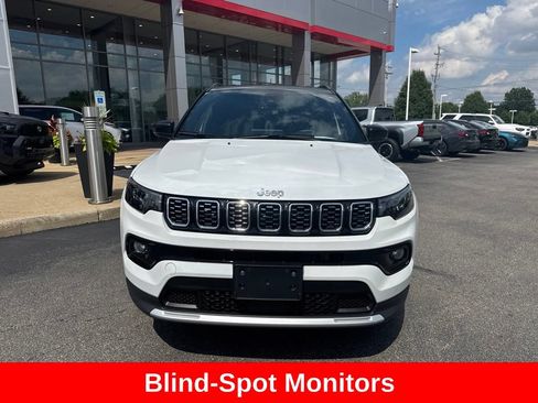 Used 2025 Jeep Compass Limited AWD/4WD image 10
