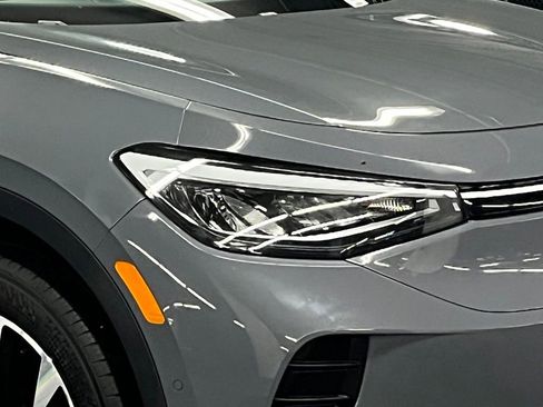Certified 2024 Volkswagen ID.4 2WD image 40