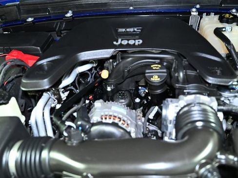 Used 2018 Jeep Wrangler Unlimited Sport S image 21