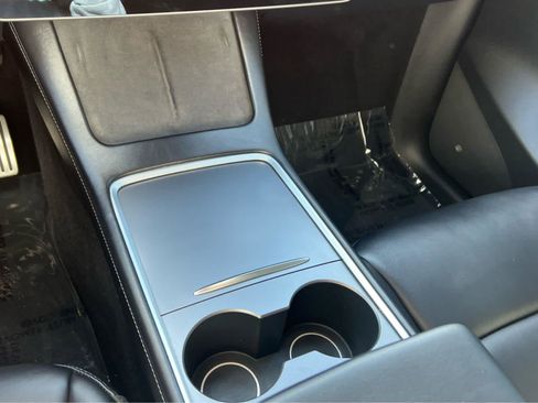 Used 2022 Tesla Model Y Performance AWD/4WD image 35