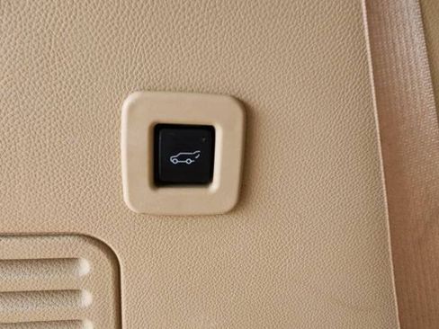 Used 2011 Ford Expedition XLT w/ 203A Rapid Spec Order Code AWD/4WD image 28