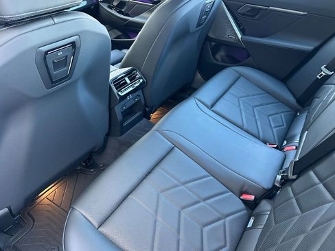 New 2026 BMW i5 eDrive40 w/ M Sport Package image 12