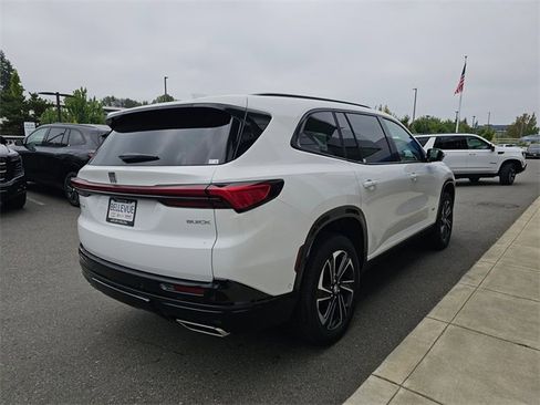 New 2025 Buick Enclave Sport Touring w/ Super Cruise Package image 7