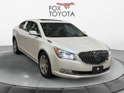 Used 2016 Buick LaCrosse Leather w/ Experience Buick Package FWD image 8
