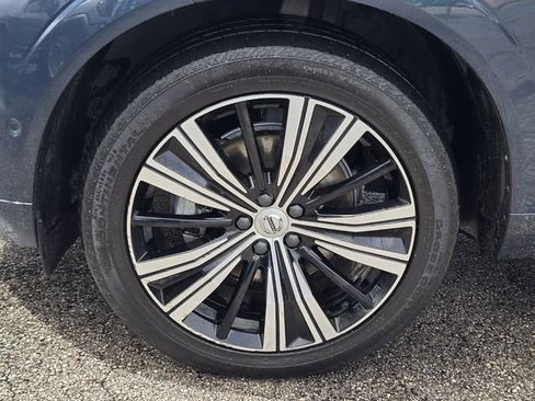 Certified 2023 Volvo XC60 B5 Plus w/ Protection Package Premier AWD/4WD image 12
