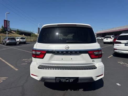 Used 2024 Nissan Armada SL w/ Captain's Chairs Package RWD image 6