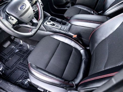 Used 2025 Ford Escape ST-Line image 14