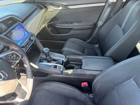 Used 2019 Honda Civic EX image 16