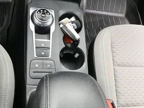 Used 2022 Ford Escape SE w/ SE Sport Appearance Package AWD/4WD image 12