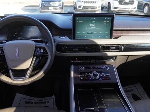 Used 2023 Lincoln Aviator Reserve w/ Equipment Group 201A image 16