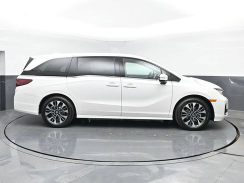 Used 2025 Honda Odyssey Elite image 15