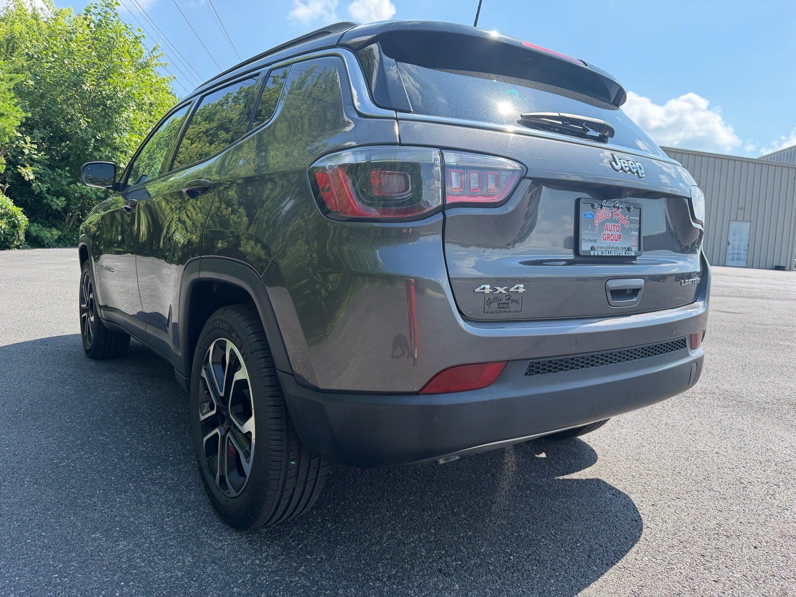 Used 2024 Jeep Compass Limited AWD/4WD image 11