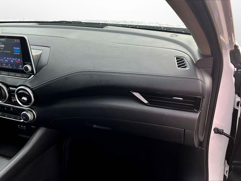 Used 2022 Nissan Sentra SV image 21