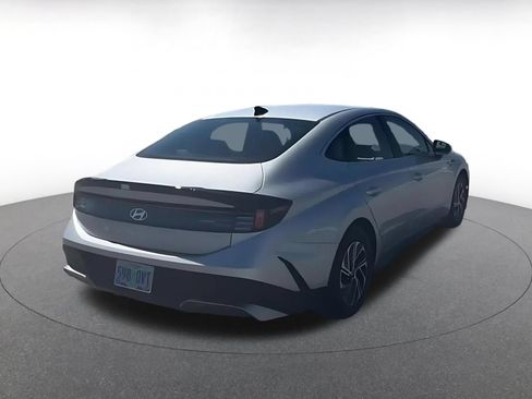 Used 2026 Hyundai Sonata Blue FWD image 11