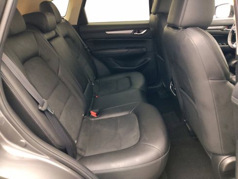 Used 2018 MAZDA CX-5 Touring w/ Preferred Equipment Package FWD image 19