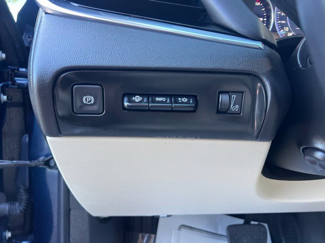 Used 2024 Buick Enclave Avenir w/ Avenir Technology Package AWD/4WD image 29