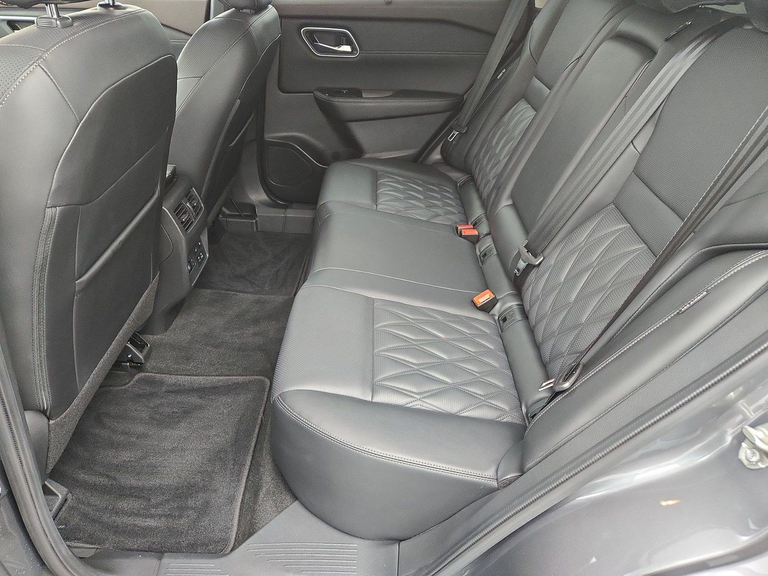 Used 2023 Nissan Rogue Platinum w/ Platinum Premium Package FWD image 19