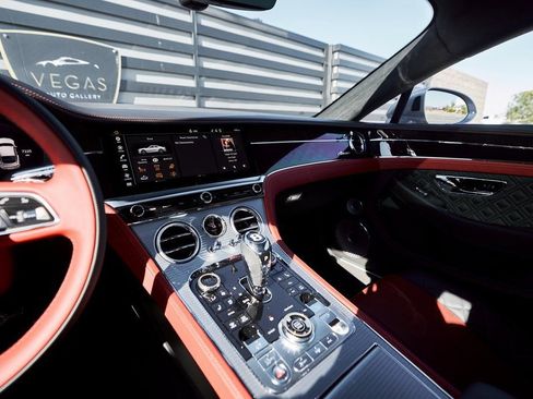 Used 2023 Bentley Continental GT Azure image 54