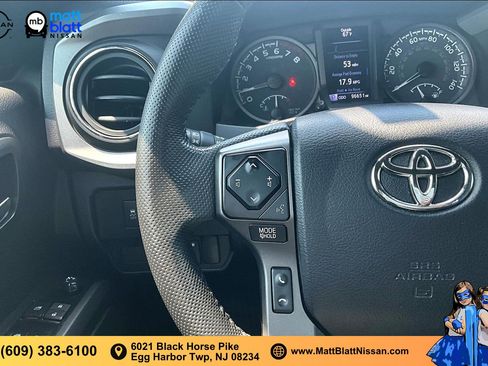 Used 2021 Toyota Tacoma TRD Sport AWD/4WD image 16