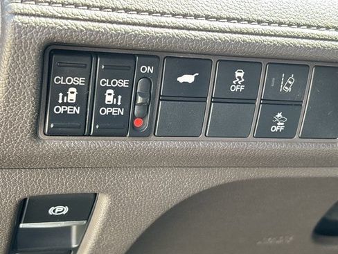 Used 2018 Honda Odyssey EX-L image 28