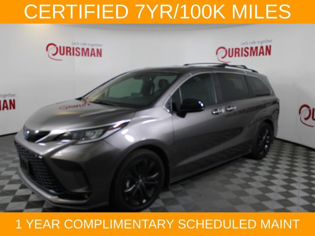 Used 2022 Toyota Sienna XSE FWD image 3