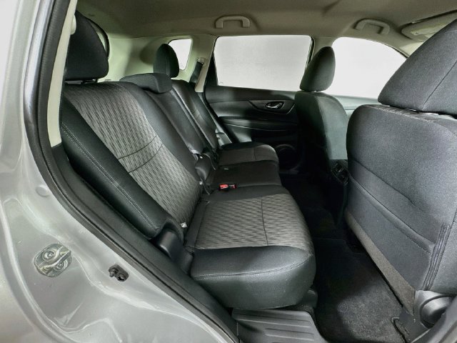 Used 2019 Nissan Rogue S w/ Special Edition Package FWD image 30