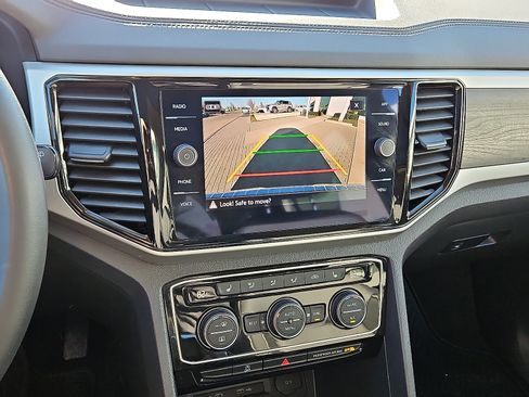 Certified 2023 Volkswagen Atlas SE w/ Panoramic Sunroof Package image 16