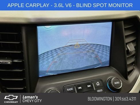 Used 2019 GMC Acadia SLT FWD image 15
