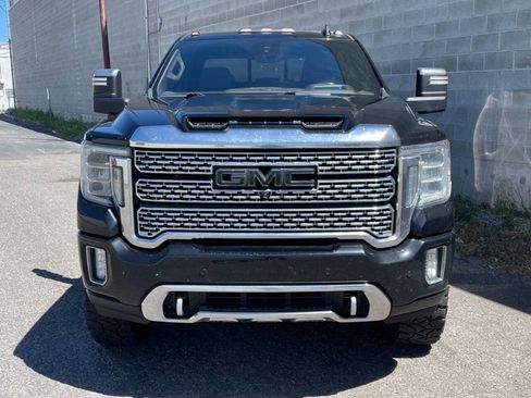 Used 2022 GMC Sierra 3500 Denali w/ Denali Ultimate Package AWD/4WD image 3
