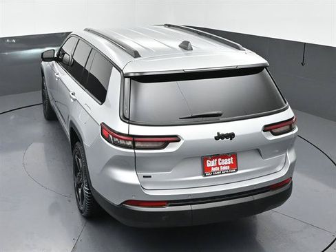 Used 2021 Jeep Grand Cherokee L Laredo RWD image 42