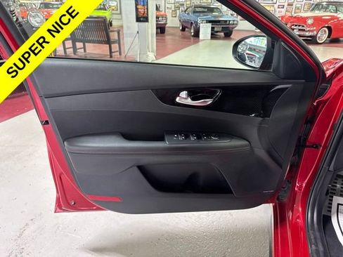 Used 2022 Kia Forte GT w/ GT2 Package FWD image 12