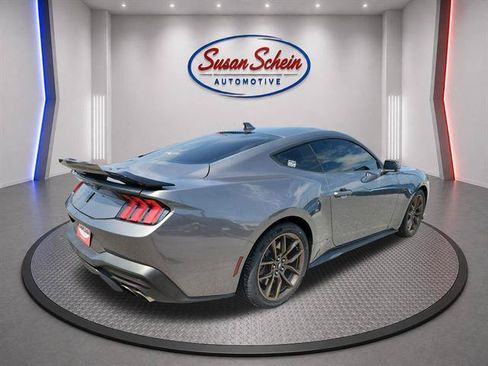Used 2024 Ford Mustang GT Premium RWD image 5